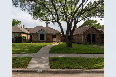 2028 Falcon Ridge Drive #B, Carrollton, TX 75010 - Photo 2