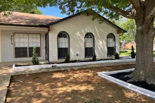 3013 Penny Ln, Euless, TX 76039 - Photo 2