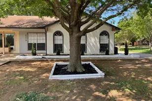 3013 Penny Ln, Euless, TX 76039 - Photo 1