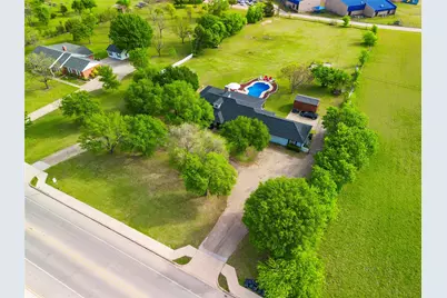 1017 S Nolan River Road, Cleburne, TX 76033 - Photo 36