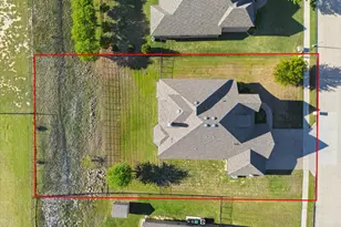 10917 Swiftcurrent Trail, Fort Worth, TX 76179 - Photo 36