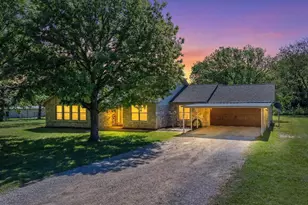 309 Willow Creek Ln, Springtown, TX 76082 - Photo 4