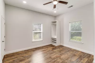 2323 Stoneman Street, Dallas, TX 75215 - Photo 14