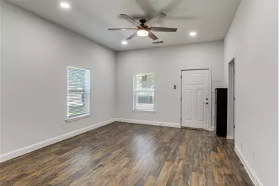 2323 Stoneman Street, Dallas, TX 75215 - Photo 10