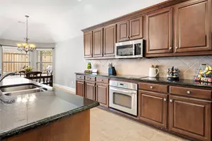 9748 Crown Ridge Dr, Frisco, TX 75035 - Photo 10