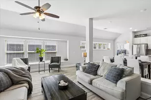 1027 Stockton Dr, Godley, TX 76044 - Photo 8