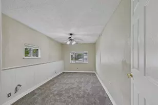 2310 Ridgewood St, Irving, TX 75062 - Photo 8