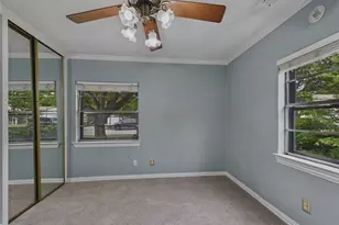 2310 Ridgewood St, Irving, TX 75062 - Photo 12