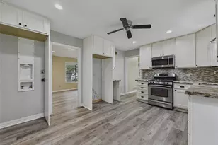 2310 Ridgewood St, Irving, TX 75062 - Photo 10