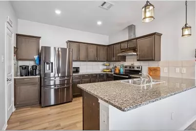 900 Sapphire Drive, Princeton, TX 75407 - Photo 6