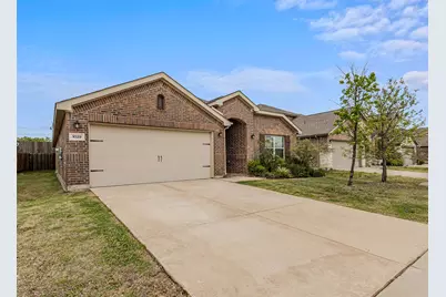 1029 N Churchill Drive, Fate, TX 75189 - Photo 2