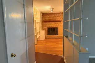 126 Sanders Pl, Irving, TX 75062 - Photo 4