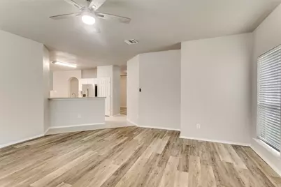 9705 Hedge Bell Drive, McKinney, TX 75072 - Photo 8
