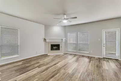 9705 Hedge Bell Drive, McKinney, TX 75072 - Photo 2