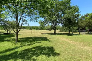 516 S McKinney St, Mexia, TX 76667 - Photo 4