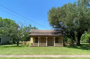 516 S McKinney St, Mexia, TX 76667 - Photo 2