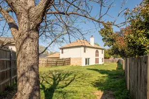 322 Thousand Oaks Dr, Lake Dallas, TX 75065 - Photo 8