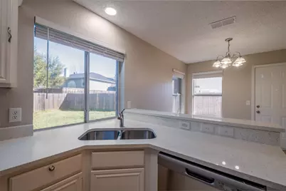 322 Thousand Oaks Drive, Lake Dallas, TX 75065 - Photo 14