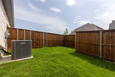 15668 Gladeside Avenue, Frisco, TX 75033 - Photo 34