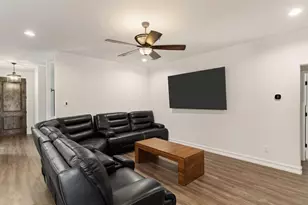 2501 Bunker Hill Dr, Burleson, TX 76028 - Photo 16