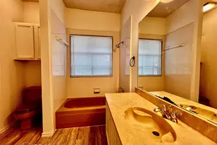 4800 W Lovers Ln, Dallas, TX 75209 - Photo 10