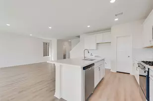 160 Ashbrook St, Little Elm, TX 75068 - Photo 6