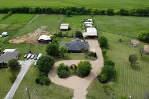 8463 Crest View Rd, Sanger, TX 76266 - Photo 1