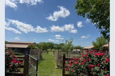 8463 Crestview Road, Sanger, TX 76266 - Photo 2