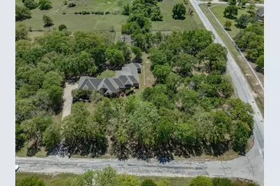 104 Lariat Court, Azle, TX 76020 - Photo 36