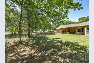 104 Lariat Court, Azle, TX 76020 - Photo 34