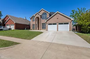 6722 Tabor Dr, Arlington, TX 76002 - Photo 2