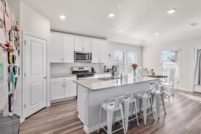 3505 Kingsview Drive, Denton, TX 76207 - Photo 2