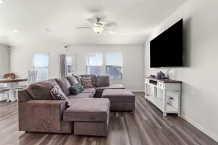 3505 Kingsview Dr, Denton, TX 76207 - Photo 14