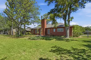 2026 Pebblecreek Dr, Cleburne, TX 76033 - Photo 28