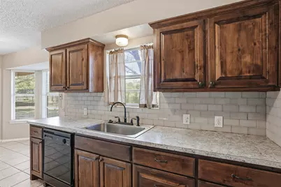 2026 Pebblecreek Drive, Cleburne, TX 76033 - Photo 8
