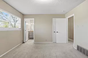 2026 Pebblecreek Dr, Cleburne, TX 76033 - Photo 12