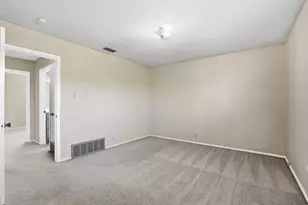 2026 Pebblecreek Dr, Cleburne, TX 76033 - Photo 22