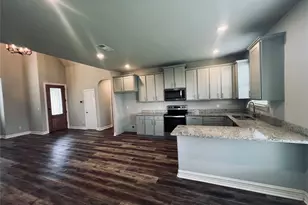 2305 Bourland St, Greenville, TX 75401 - Photo 8