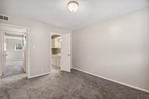 7918 Royal Ln, Dallas, TX 75230 - Photo 20