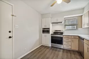 7918 Royal Ln, Dallas, TX 75230 - Photo 12