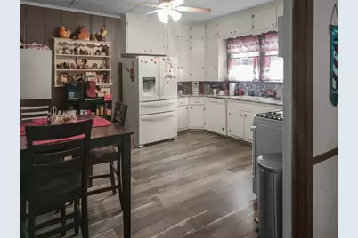 401 S 9th Avenue, Teague, TX 75860 - Photo 12