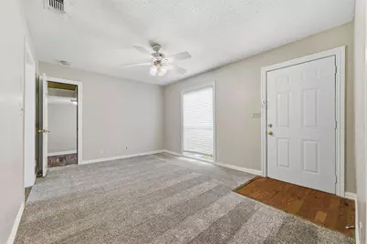 317 12th Street, Grand Prairie, TX 75051 - Photo 8