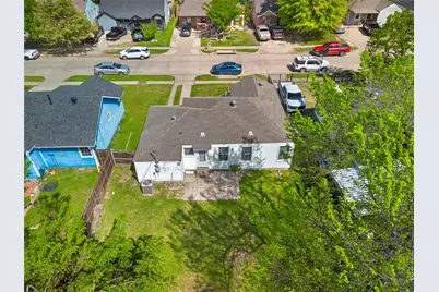 317 12th Street, Grand Prairie, TX 75051 - Photo 32