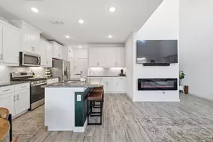 2737 Majesty Dr, Little Elm, TX 75068 - Photo 8