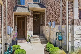 2737 Majesty Dr, Little Elm, TX 75068 - Photo 2