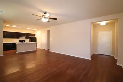 232 Michelle Drive, Grand Prairie, TX 75051 - Photo 2