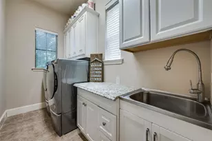 11124 Berkeley Hall Ln, Frisco, TX 75033 - Photo 10
