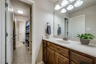11124 Berkeley Hall Ln, Frisco, TX 75033 - Photo 24