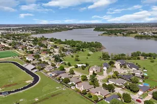 348 Hardwicke Ln, Little Elm, TX 75068 - Photo 36