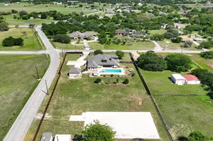 2000 Adams Ln S, Azle, TX 76020 - Photo 36